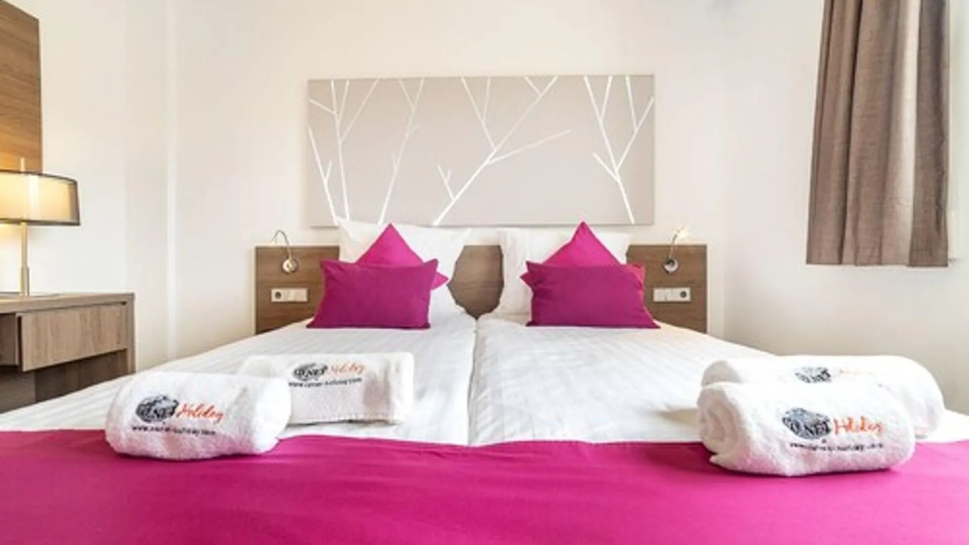 Hotel Paradise Residencial 칼라 라트자다 4*,